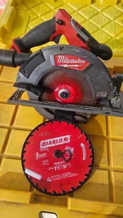 Milwaukee m18 hand saw