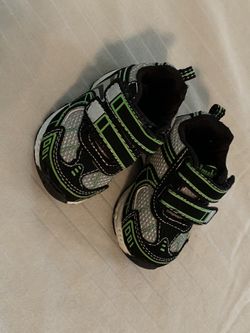 New baby shoes size 3