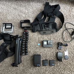 GoPro Hero 5  Black With Accessories