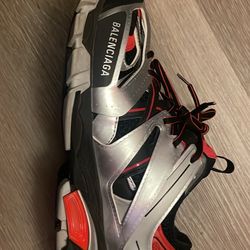 Balenciaga Tracks