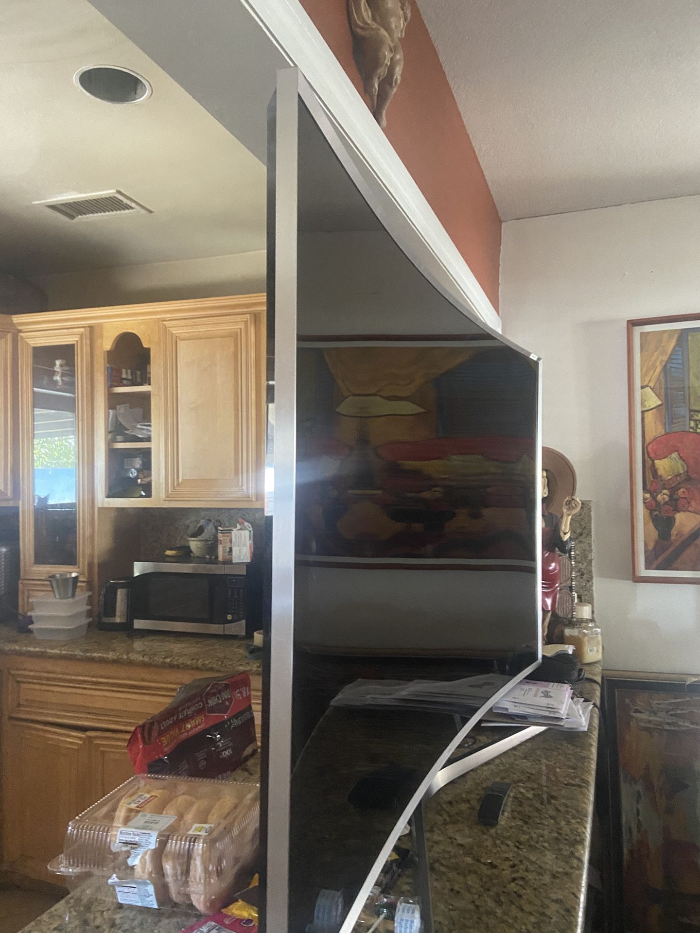 65 Inches Samsung Curb Tv With Remote