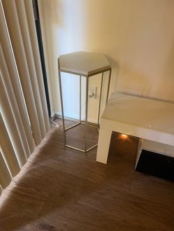 entertainment center bundle: TV, plant & white/gold stand