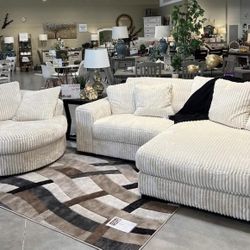 Lindyn Ivory 2 Piece RAF Chaise Sectional (sofa Loveseat, Couch ) 