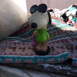 Snoopy Bottle Figurine 😀$10