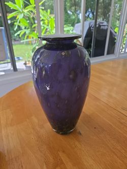Beautiful hand blow. Polish vase