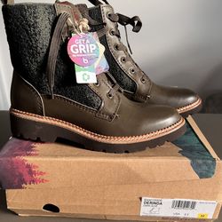 Bionica Womens, Derinda Boots - $40