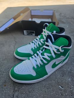 Nike Air Jordan 1 Mid Lucky Green Mens Size 10.5 With Box