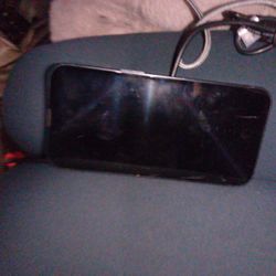 I Phone 15 It's Lock