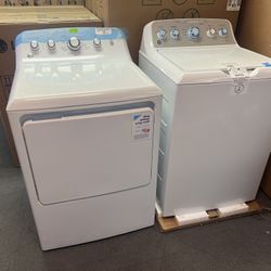 GE WHITE WASHER AND DRYER SET