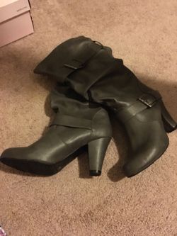 Ladies boots