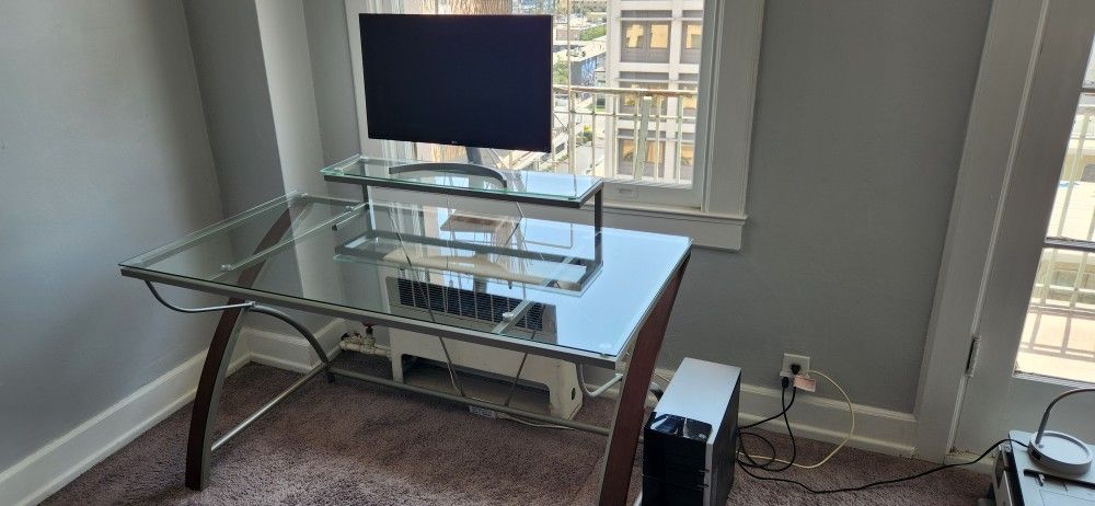 Glass computer table