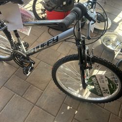 Huffy Rock Creek Mountain Bike 24”new 