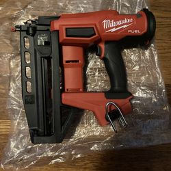 BRAND NEW Milwaukee 16g Straight Finish Nailer NEVER USED