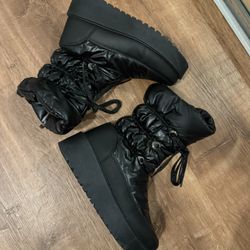 Black Boots