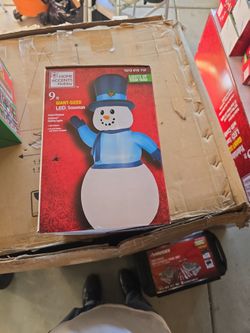 9ft Inflatable Snowman 