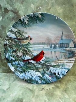KNOWLES CHINA LIMITED EDITION 'CARDINALS IN WINTER'  PLATE BY SAM TIMM!