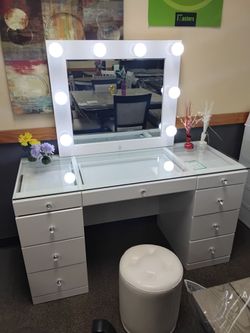 White Makeup Vanity Table with LED Mirror
