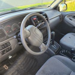 2002 Chevrolet Tracker