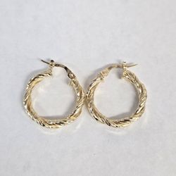 14kt Gold Twist Design Hoops 
