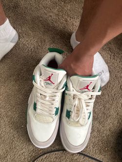 Jordan 4s