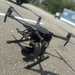 DJI Matrice 210 V2  Drone And DJI Zenmuse X5S Camera With All Tools And Gadgets OBO!!
