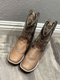 Boy cowboy boots