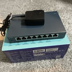 Switch Plug And Play 8 Ports 