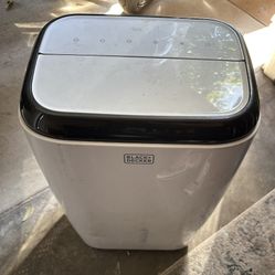 8,000 BTU 4-1 Portable Air Conditioner Cools 350 Sq. Ft. with Heater and Dehumidifier 