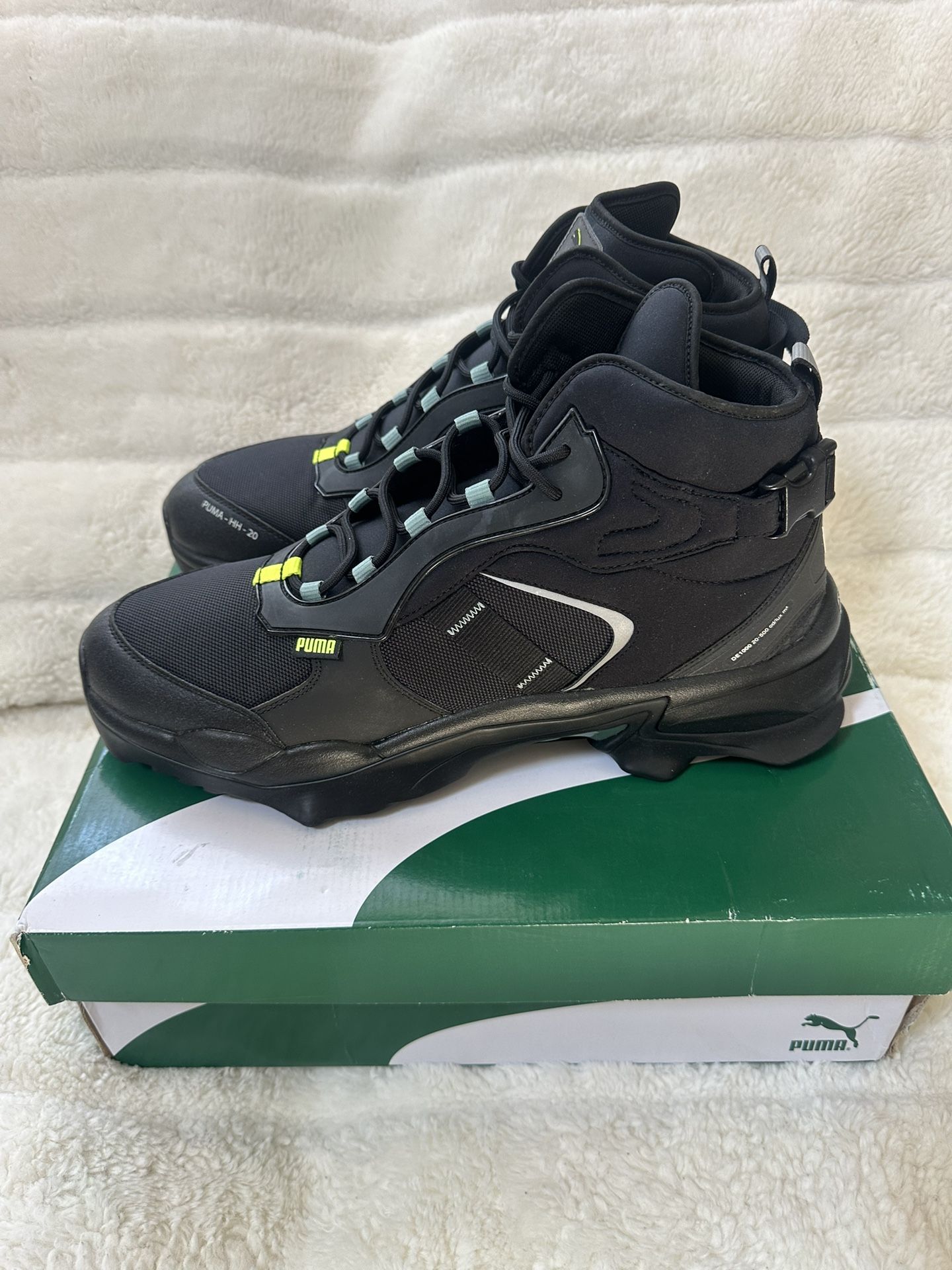 Puma Men's black HH Helly Hansen boots size 16 New