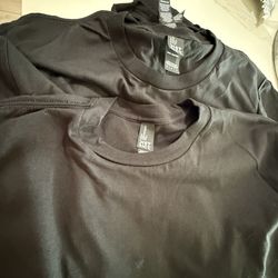 (8) black T-shirts, new size medium
