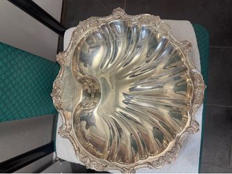 Large Vintage Silverplate Shell Bowl - 15” Scalloped Centerpiece Dish