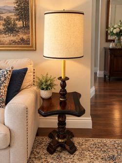 Vintage Dark Wood Pedestal Side Table with Matching Lamp – Elegant Classic Accent Table