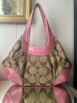 ✨ Authentic Vintage Y2K Coach Pink Shoulder Bag ✨