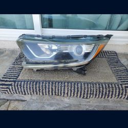 2017 -2022 HONDA CRV CR-V LEFT
HEADLIGHT DRIVER SIDE HALOGEN
ACCENT LED GENUINE USED OEM.A3