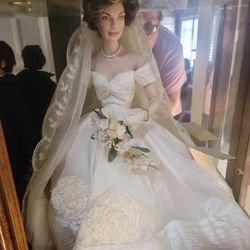 Jackie Kennedy Bridal Doll 