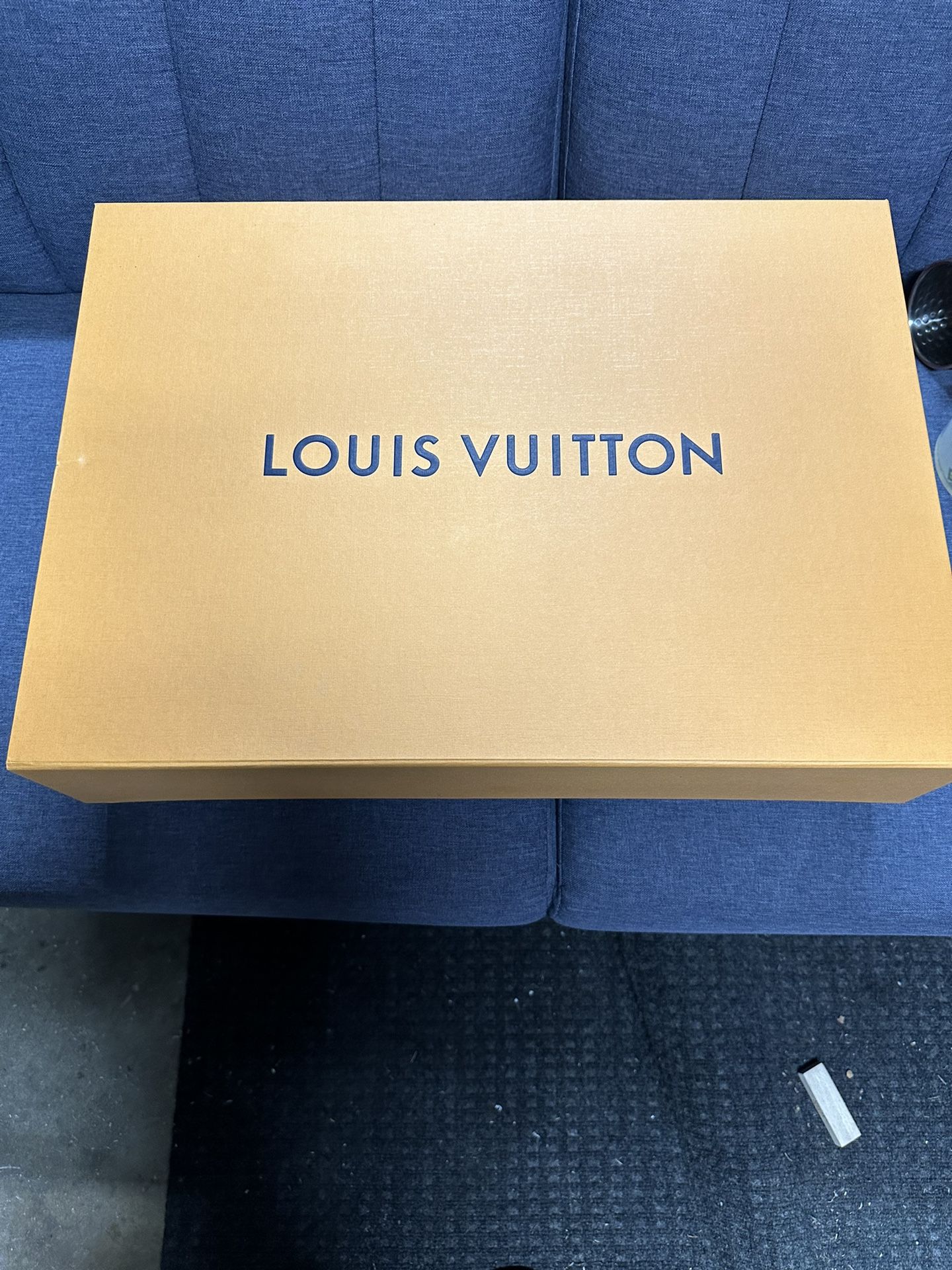 Louis Vuitton Box (only)