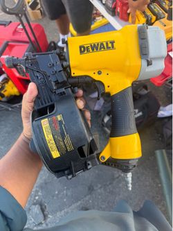 DEWALT Pneumatic 15-Degree Coil Corded Siding Nailer