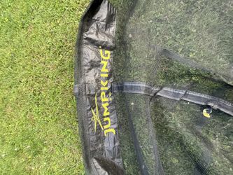 15' ENCLOSURE NETTING FOR 5 POLES FOR 7" SPRINGS WITH JK LOGO,EXCELLENT CONDITION, FREE DELIVER WITHIN REASON,CANADIAN RESIDENTS WILL MEET AT BRIDGE C