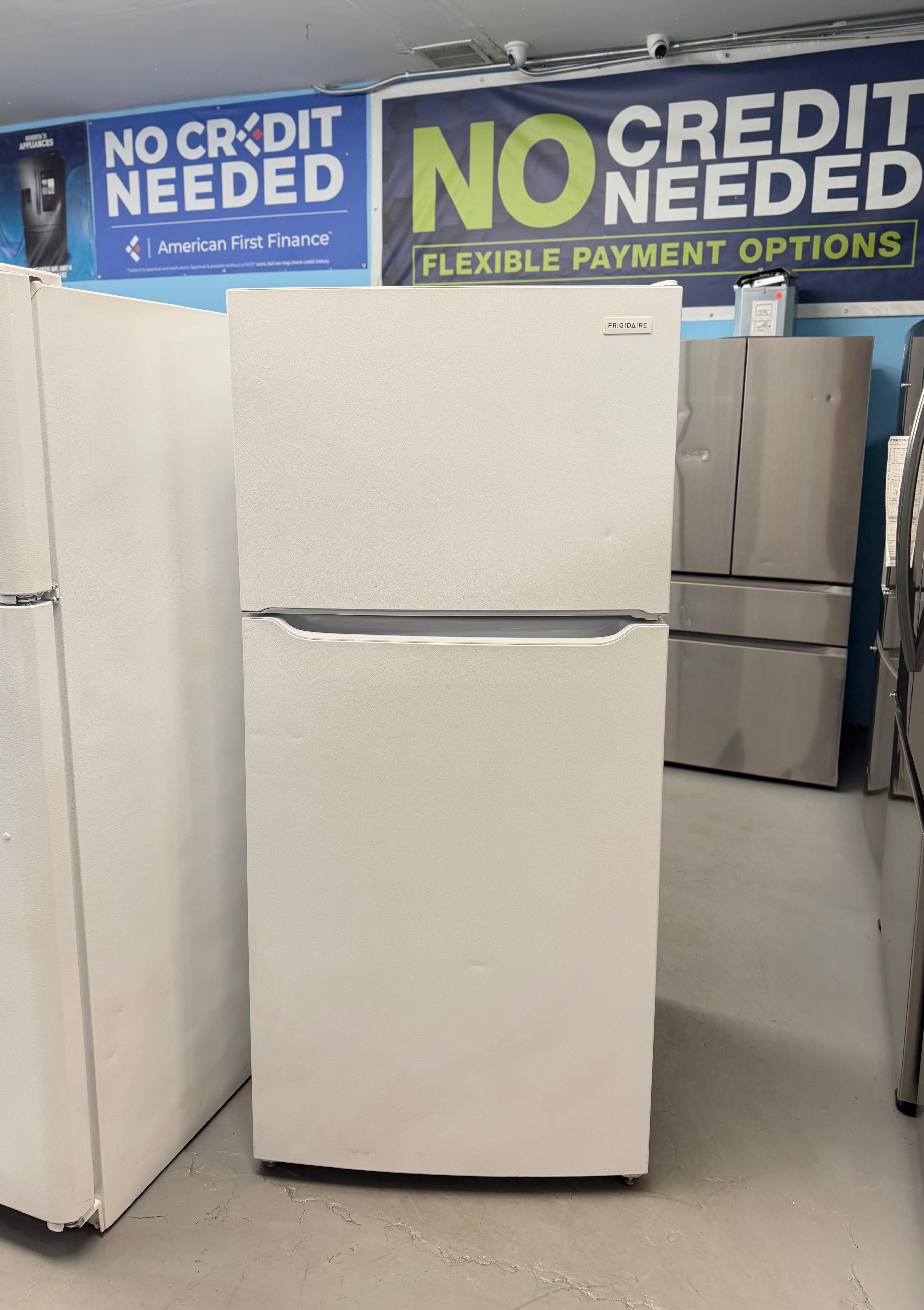 Frigidaire Top and Bottom refrigerator