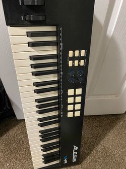Alesis V49 MIDI Keyboard Controller