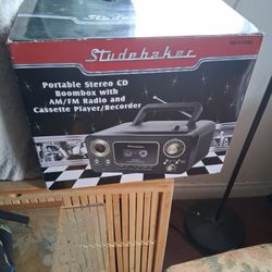 Studebaker Portable Stereo Cd Boombox Am/fm Radio And Cassette Player Recorder