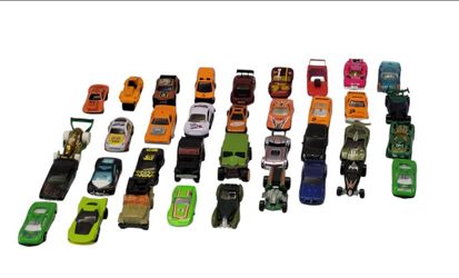 (#C)(Lot Of 36) Huge Mixed Bundle Assorted Die-Cast Cars Hot Wheels & More Cars. The product is a lot of 36 assorted die-cast cars, including Hot Whee