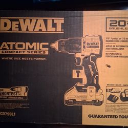 Dewalt Atomic Compact series 1/2"(13mm) Hammer Drill/ Driver Kit