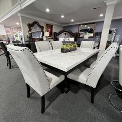 7 Pc Dining Table 