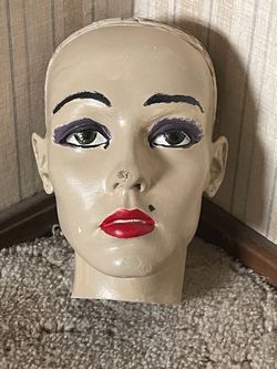 Vintage Fiberglass Mannequin Head