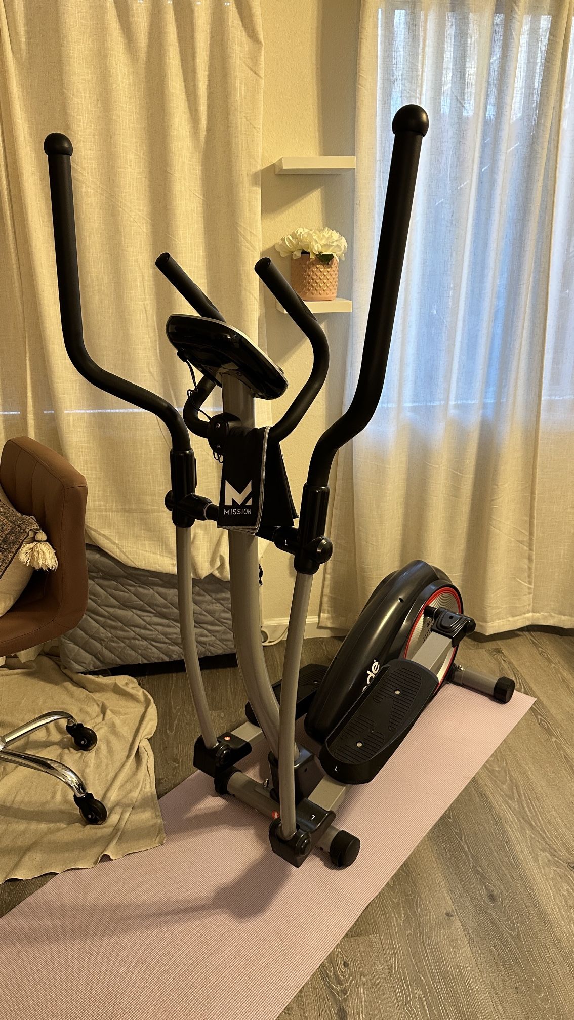 Elliptical Machine by Snode