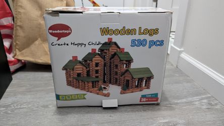 Wondertoys Wooden Logs Building Set - 530 pcs (Lincoln Log Style)