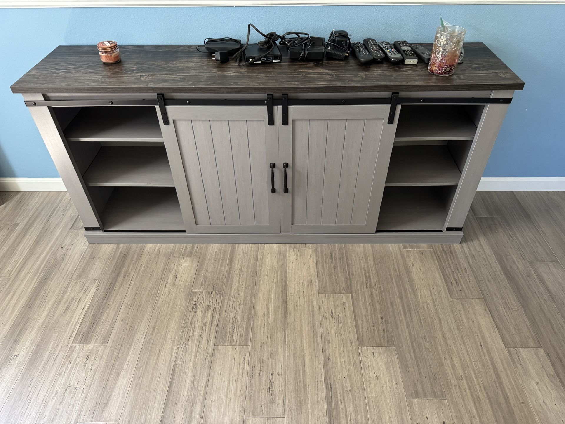 TV Stand W/ Sliding Doirs