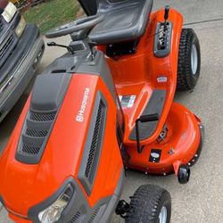 Husqvarna 42” Riding Lawnmower- BRAND NEW w/Warranty!!! 