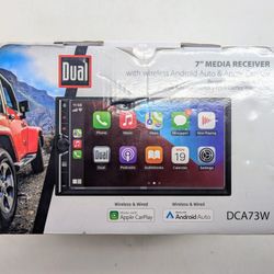 Dual Apple Carplay & Android Auto Car Stereo